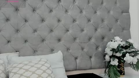 liiabloomm online show from February 2026 12:21:01 PM