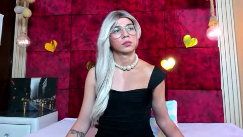 liiacollins online show from January 2026 07:39:01 PM