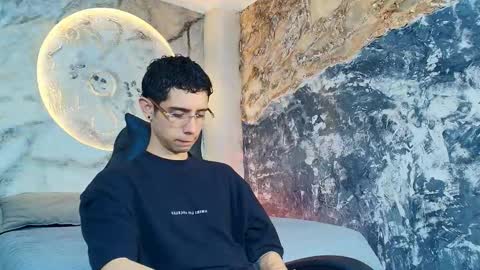 Snapshot of liiamhudson_ chatting on September 2025 06:52:01 PM L I I A M online show from September 2025 06:52:01 PM