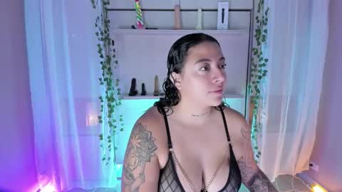         online show from November 2025 11:57:02 AM