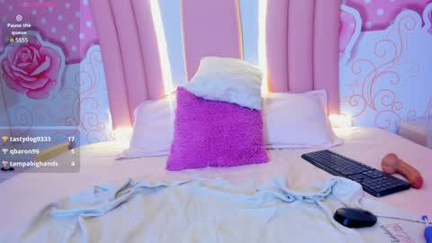 LIILY online show from January 2025 11:01:02 PM