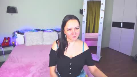 Snapshot of likaa_likaa chatting on December 2024 03:56:02 PM Lika online show from December 2024 03:56:02 PM