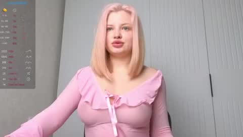 Snapshot of like_a_princess chatting on June 2026 05:32:02 AM Anna and Bella online show from June 2026 05:32:02 AM