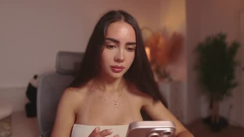 Snapshot of lil__gabby chatting on June 2026 04:20:01 AM Lil Gabby online show from June 2026 04:20:01 AM