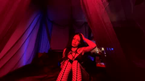 lil_angel_bby online show from August 2026 11:57:02 AM