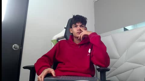 LIAM online show from December 2025 03:24:01 AM