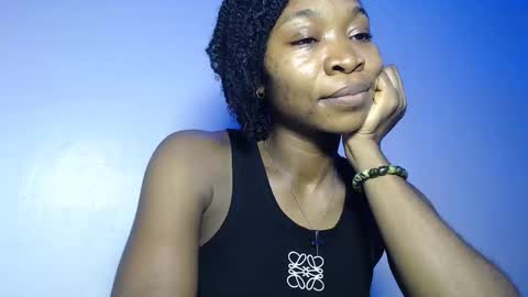 Snapshot of lil_baddie0 chatting on February 2026 01:00:02 PM lil_baddie0 online show from February 2026 01:00:02 PM