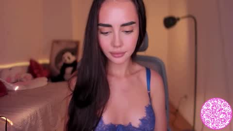 Gabriela online show from October 2025 06:58:01 PM