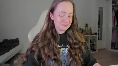 Snapshot of lil_happiness chatting on April 2026 11:07:01 PM for free registration 3 online show from April 2026 11:07:01 PM