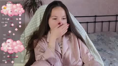 Snapshot of lil_luna_x chatting on May 2026 03:34:01 AM little moon online show from May 2026 03:34:01 AM