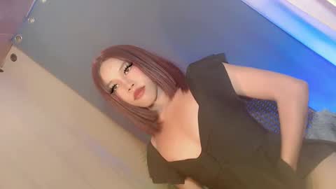lil_trixxy online show from June 2026 12:16:02 PM