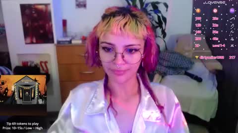 Lila online show from October 2025 06:15:01 PM