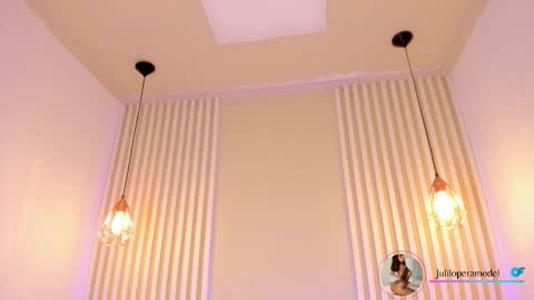 L I L A   online show from November 2025 03:40:02 AM