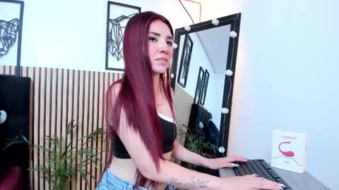 Lila online show from October 2025 08:29:02 PM