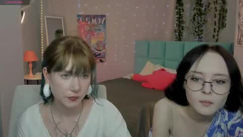 Lili online show from May 2026 11:50:01 AM