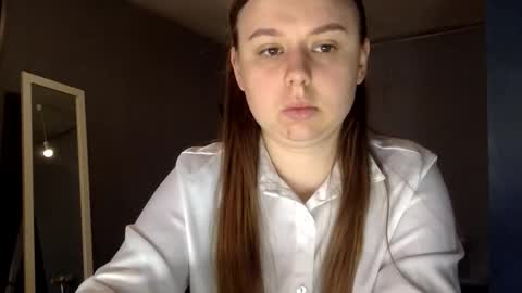 Lily online show from September 2025 07:23:01 AM