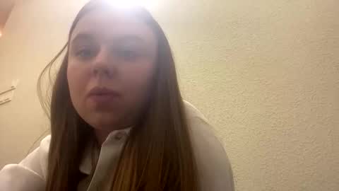 Lily online show from September 2025 06:24:01 PM