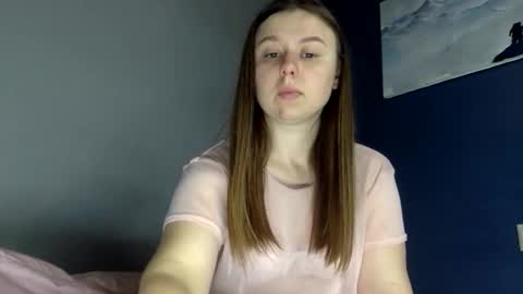 Lily online show from September 2025 08:30:01 AM