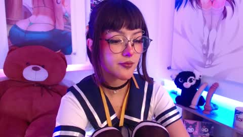 lilcandy19 online show from September 2025 12:05:02 PM