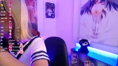 lilcandy19 online show from September 2025 12:39:01 PM