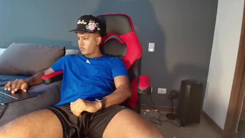 Snapshot of lildantear chatting on January 2025 09:40:01 PM Dante online show from January 2025 09:40:01 PM