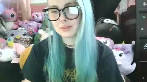 Snapshot of lilemmy1999 chatting on February 2025 05:25:02 PM emily ryanson online show from February 2025 05:25:02 PM