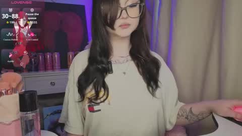 Snapshot of lilhornyprincess chatting on May 2026 06:43:02 AM Nika and Lori online show from May 2026 06:43:02 AM