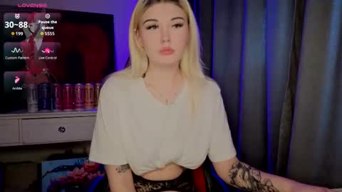 Nika and Lori online show from July 2026 09:33:01 AM