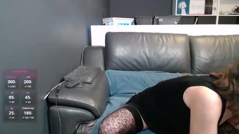 Lili Bertine online show from November 2025 05:00:02 PM