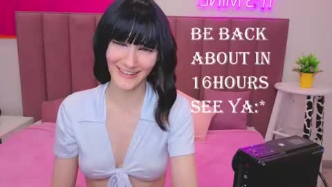 Lilli  follow me kiss online show from July 2026 04:50:01 PM