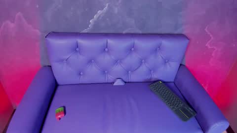 Snapshot of lili_milk20 chatting on October 2025 07:20:02 PM Lili online show from October 2025 07:20:02 PM