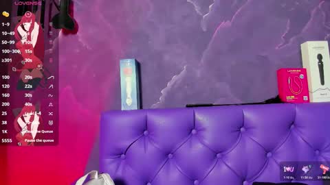 Snapshot of lili_milk20 chatting on November 2025 07:01:02 PM Lili online show from November 2025 07:01:02 PM