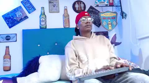 lili_roussi online show from January 2026 10:59:02 PM