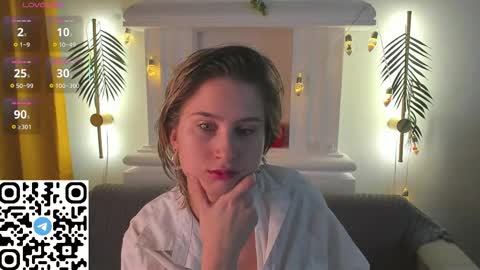 Lilian online show from December 2025 04:29:02 AM