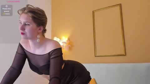 Lilian  online show from May 2026 01:33:01 AM