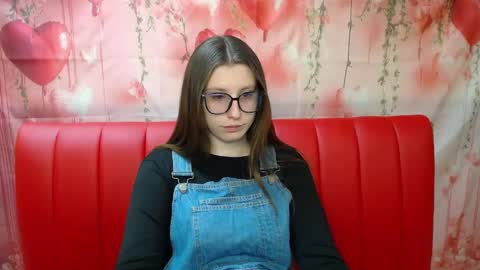 Snapshot of lilianashine chatting on April 2026 05:08:01 AM lilianashine online show from April 2026 05:08:01 AM