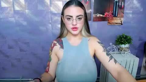 Lilia online show from October 2025 02:35:02 PM