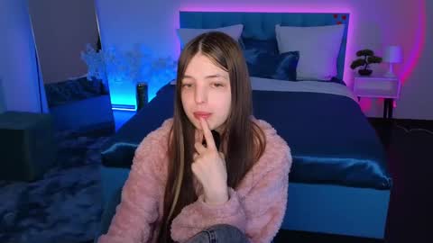 Lili Bakery online show from February 2025 03:23:01 AM