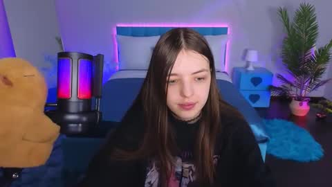 Lili Bakery online show from October 2025 02:47:02 AM