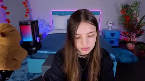 Lili Bakery online show from November 2025 02:34:01 AM