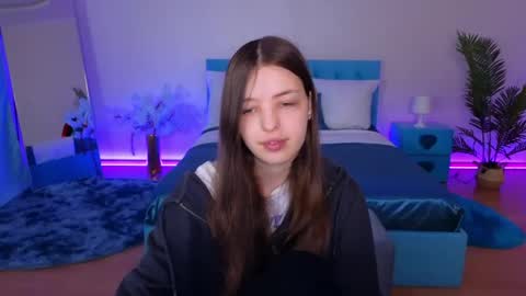 Snapshot of lilibakery chatting on June 2026 02:45:02 AM Lili Bakery online show from June 2026 02:45:02 AM