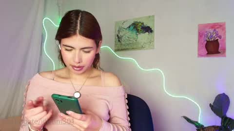 Snapshot of lilicum301 chatting on June 2026 06:19:02 AM your love online show from June 2026 06:19:02 AM