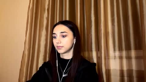 Snapshot of lilihalvorsen chatting on November 2025 10:10:02 PM Lina online show from November 2025 10:10:02 PM