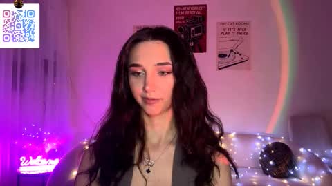 Lina online show from March 2026 10:43:02 PM