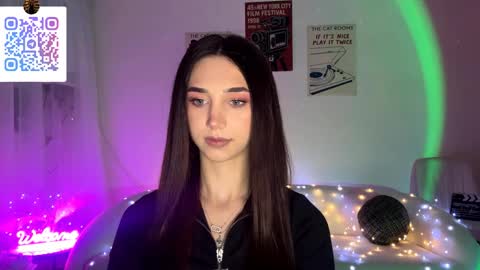 Lina online show from April 2026 10:32:01 PM