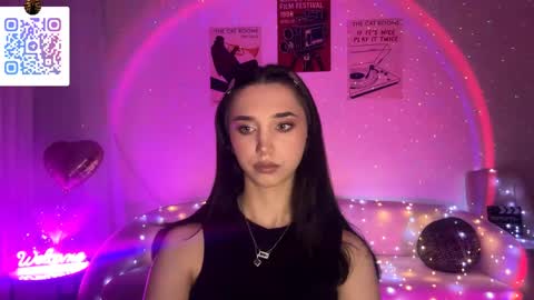 Lina online show from April 2026 10:22:01 PM