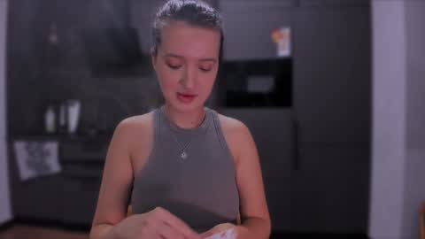 Snapshot of lililaluna chatting on December 2024 09:40:02 PM             ...  online show from December 2024 09:40:02 PM