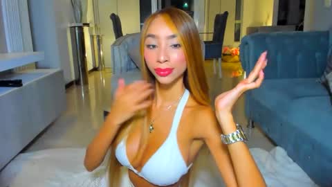 Lili  online show from March 2026 02:50:01 AM