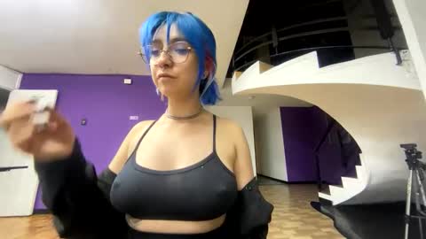 Lilith  online show from May 2026 04:18:01 AM