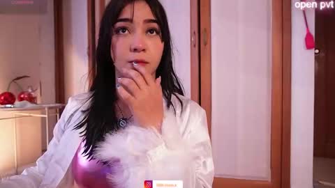 Lilith Rosse online show from November 2025 06:31:02 PM